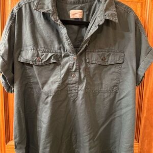 Casual Women’s Olive Green Short-Sleeve Utility Shirt
